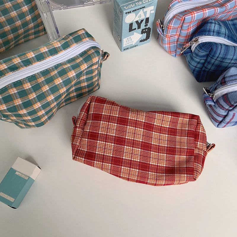 Sweet Cute Color Retro Plaid Cosmetic Bags Pencil Case Large Capacity Portable Girly Storage Bags Makeup Pouch Toiletry Bag Gift