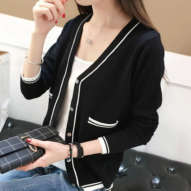 Women Clothing Fashion All-match Patchwork Knit Cardigan Spring Summer Casual Loose V-neck Long Sleeve Tshirt Button Pockets Top