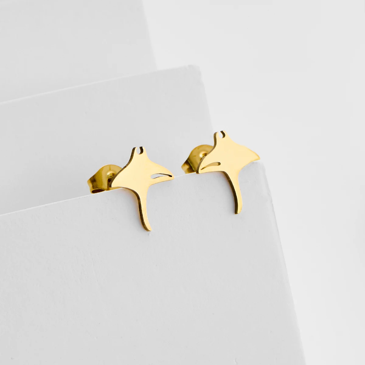 1 Pair 2025 New Fashion Stainless Steel Manta Ray Earrings for Women Creative Cute Sea Fish Earrings Daliy Jewelry Gift
