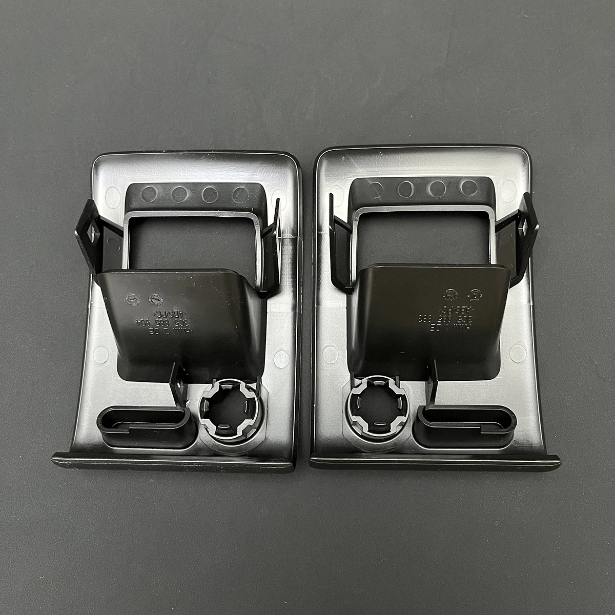 Rear Seat Down Lock Buckles Trim Cover Panel Baffle Clasp Hands With key Hole For VW Passat B6 3C5885893 3C5885894