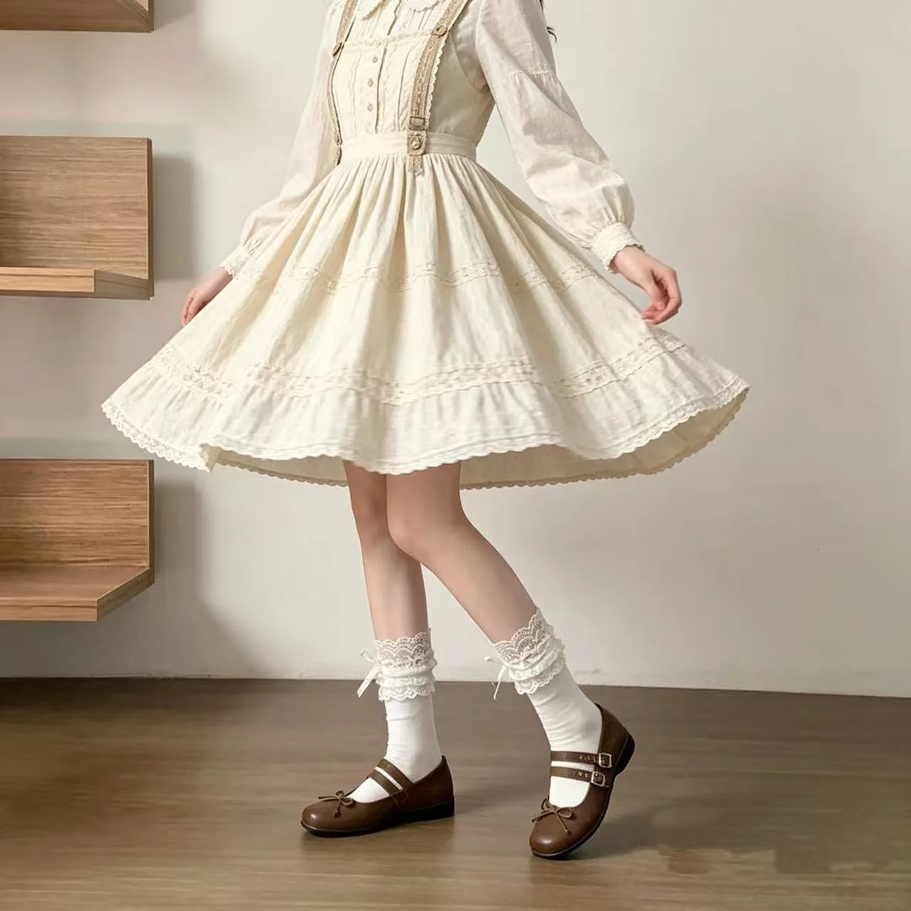Spring and summer thin lace calf socks stacking socks bow socks ballet girl white medium tube socks
