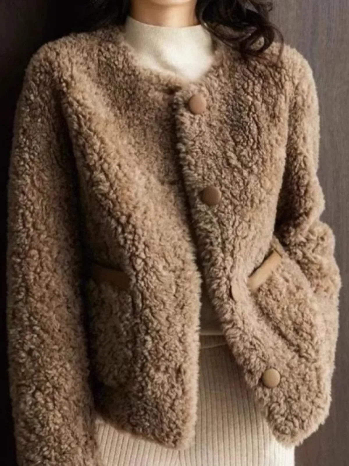 

Утепленное зимнее пальто из овечьей шерсти большого размера для женщин, свободного кроя, с круглым вырезом, для дома...