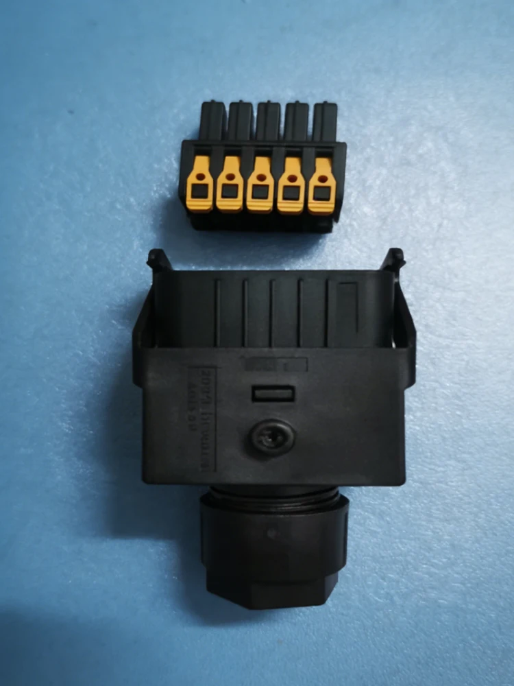 5-pin-ac-terminal-plug-for-huawei-sun2000-inverters-10kw-20kw