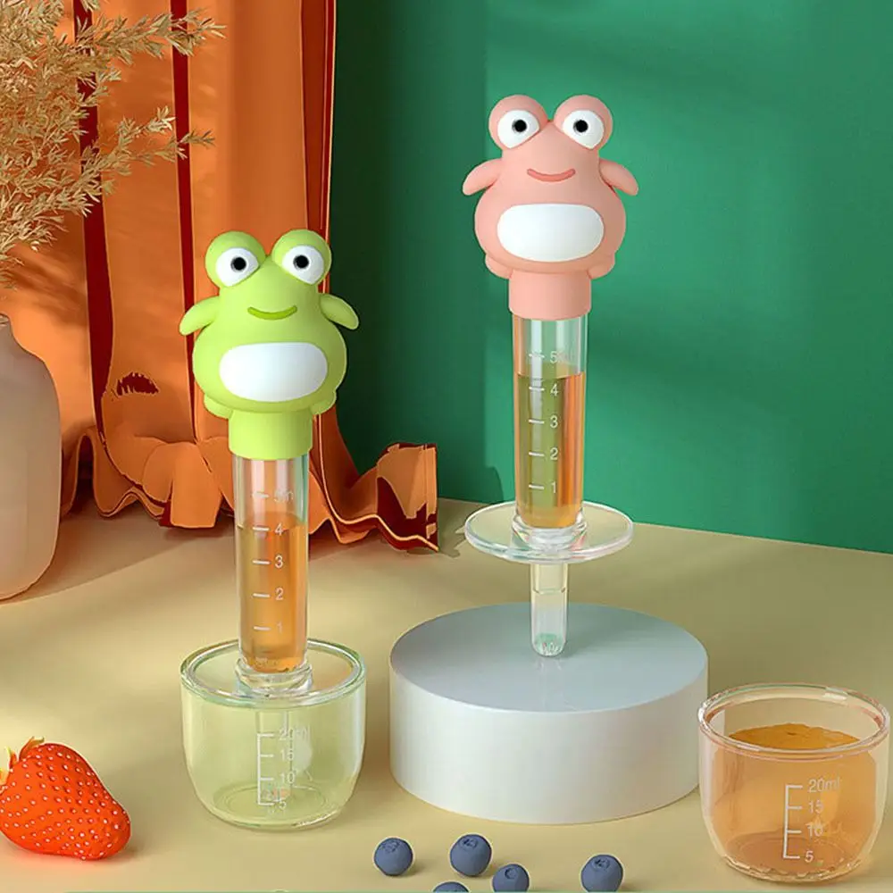 Medicine Dispenser With Measuring Cup Baby Medicine Feeder Feeding Nipple Pacifier Newborn Feeding Bottle Cartoon Frog Utensils