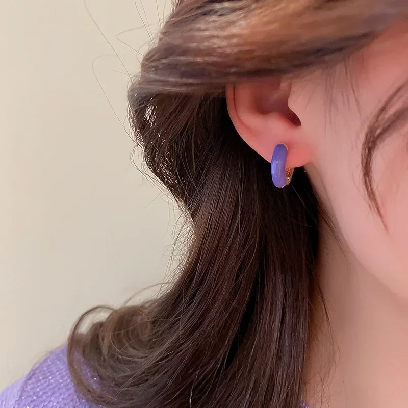 Single Colorful Enamel Women Round Earring Huggie Ear Hoop 2025 New Trend White Orange Green Pendientes Aretes Jewelry Wholesale
