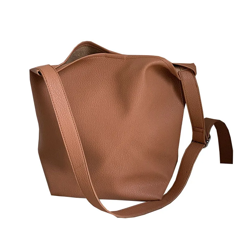 Niche commuter single shoulder Tote bag female 2023 new trend ins fashion all cross-body bucket bag