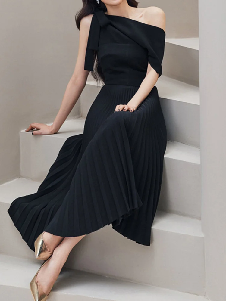 Fashion Women's Dress New Solid Color Slim Sloping Shoulders Turn-down Collar Pleated Dresses Female Summer O387