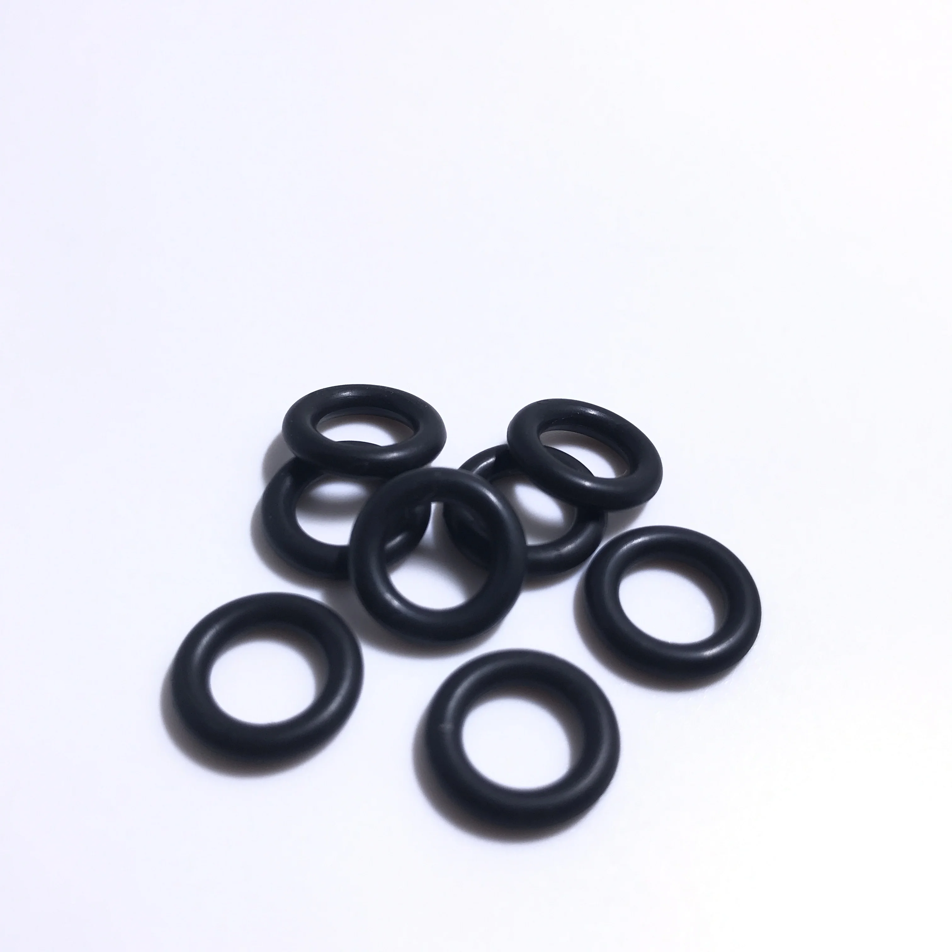 100 PCS Fuel Injector 16600-EN200 FJ1056 FBY2850 Repair Kit O ring SIZE:7.1*2.8MM For Nissan Cube Versa Sentra