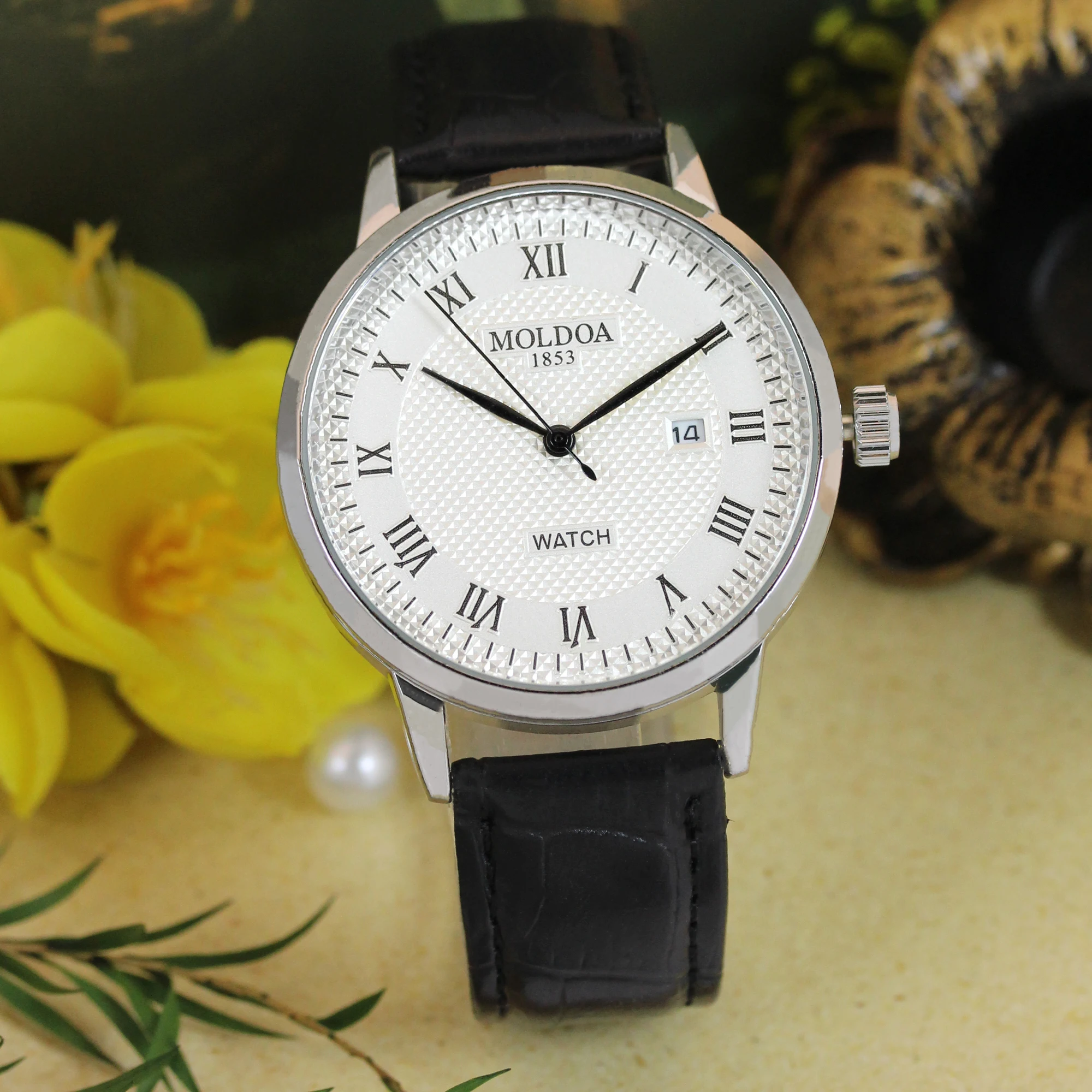 

Мужской черный кожаный ремень, повседневный спортивный календарь, кварцевые часы с римскими цифрами.