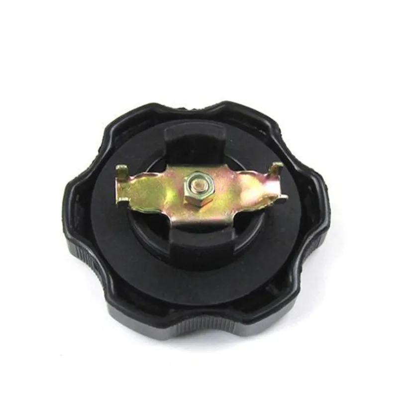 MD132260 1250A015 Brand New Oil Tank Cap For Mitsubishi Pajero Lanser L200 SPORT K74T K86 K96 K97 V86 V96 CS3A