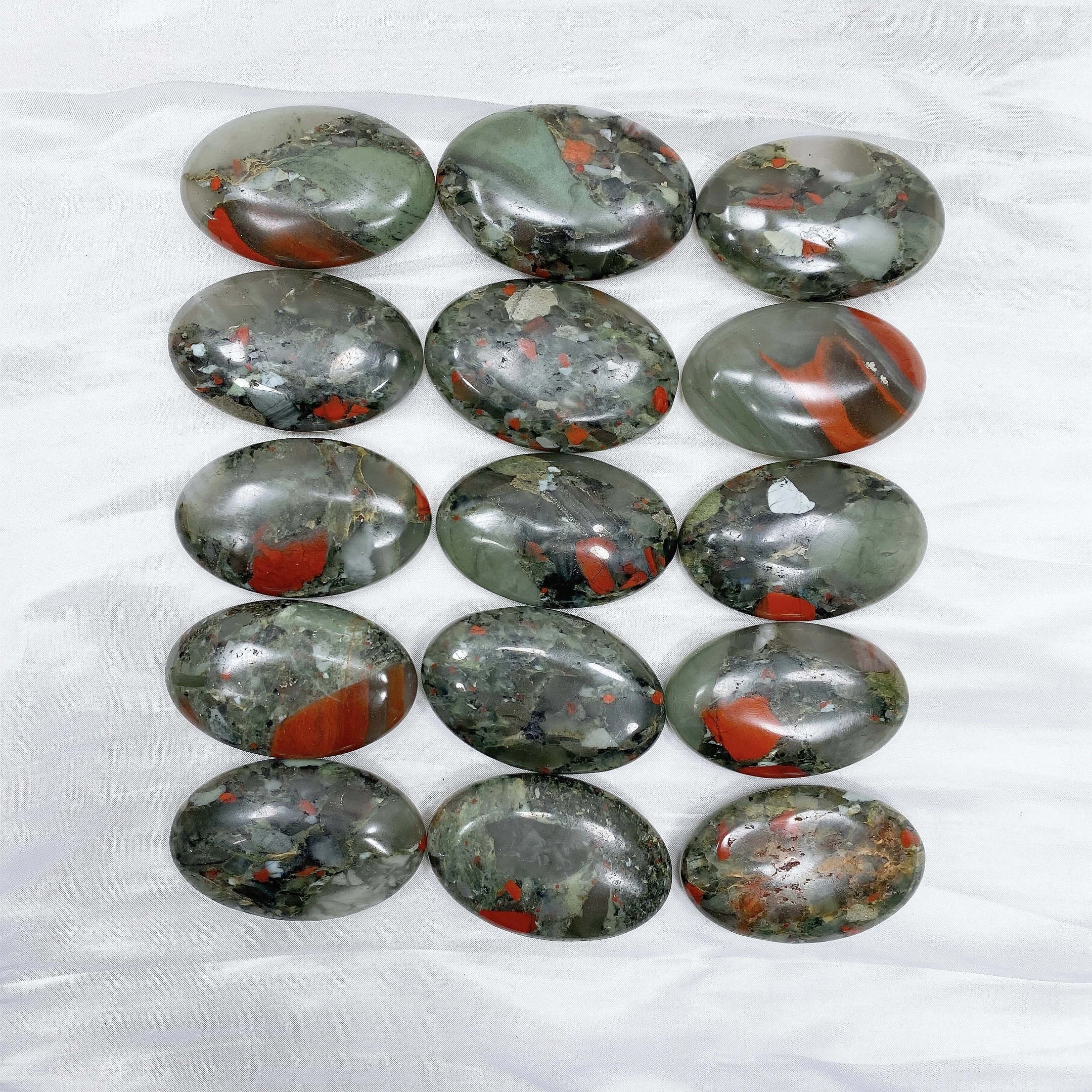 Natural Red Blood Stone African hot compress Massage Stone Energy Eliminating Fatigue Reiki Healing Home Decoration Gift