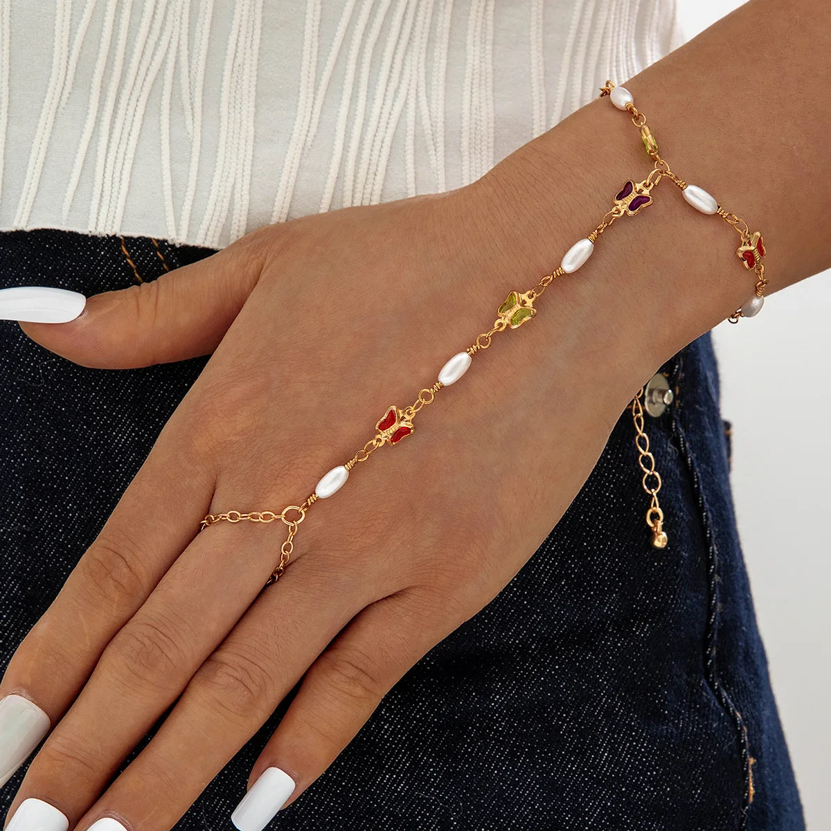 Docona Bohemian Women Creative Simple Crystal Finger Bracelet with Gold Chain Connection Hand Strap Bracelet Y2K Jewelry Gift