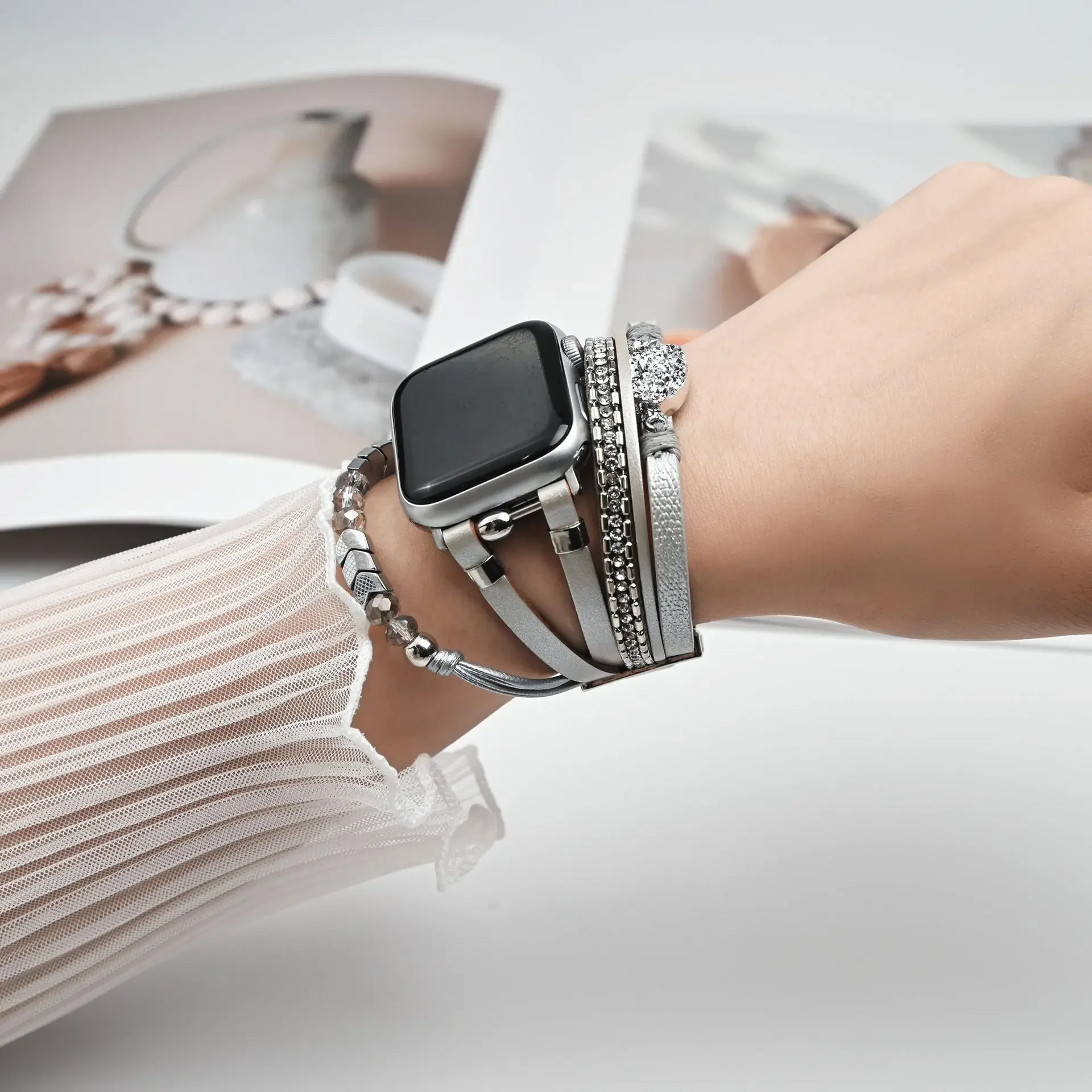 yZ[zApple Watch oh V[Y S11/10/8/7/6/3/4/5/9 40mm 41mm 38mm 42mm 44mm 45mm 46mm Xgbvp̑fGȃA[uXbgN