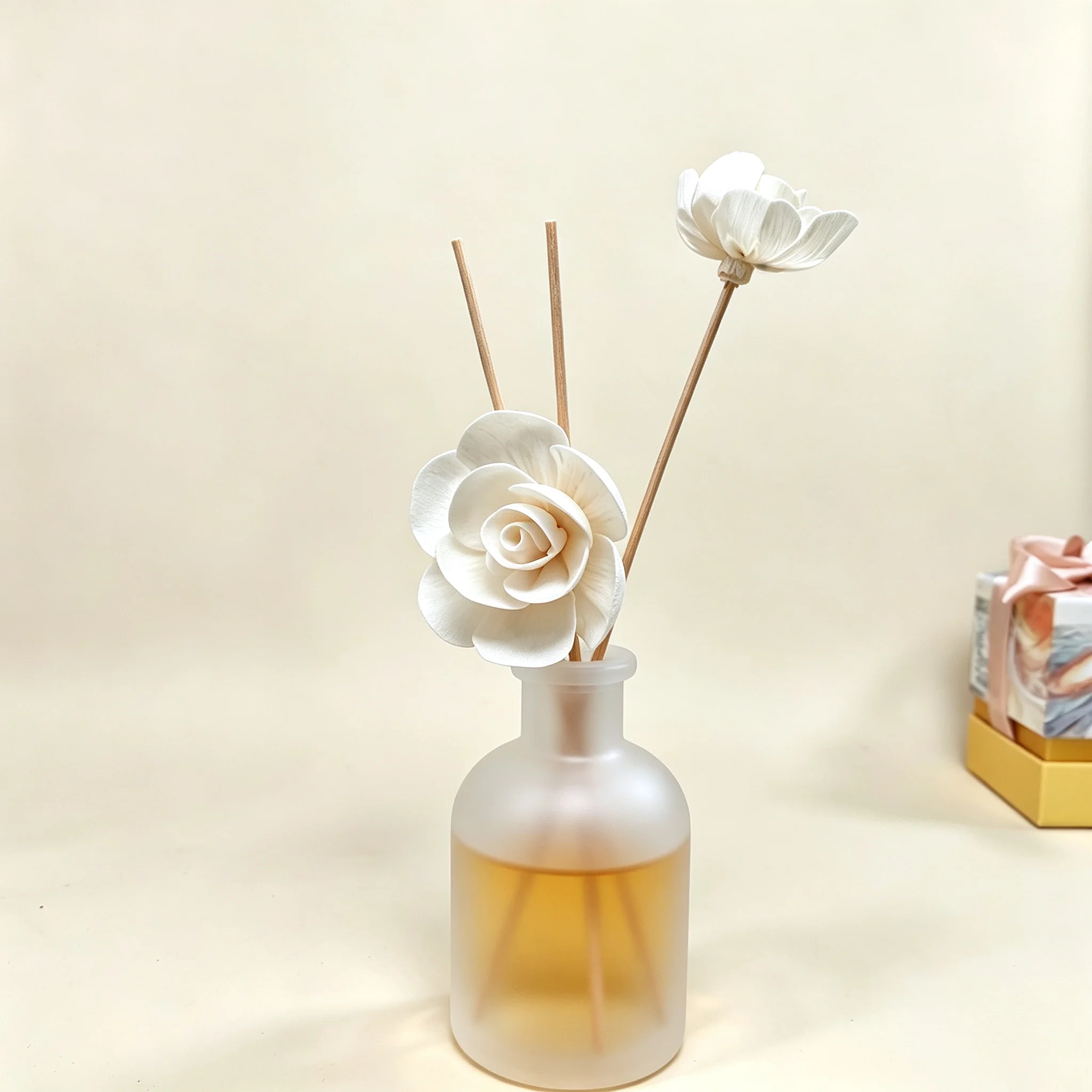 2Pcs Sola Flower Reed Diffuser Sticks, Natural Dried Floral Aroma Volatile Sticks Home Hotel SPA Aromatherapy Fragrance Decor