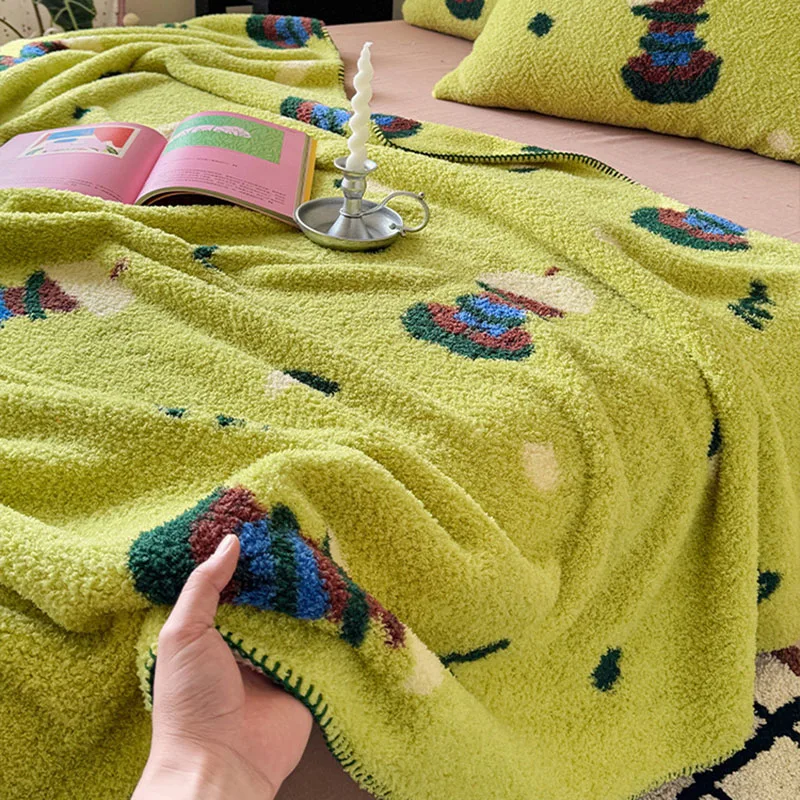 Korean Cartoon Velvet Blankets Super Soft Lovely Printed Air-Conditioned Sofa Blanket Skin-Friendly Office Nap Shawl Cushion