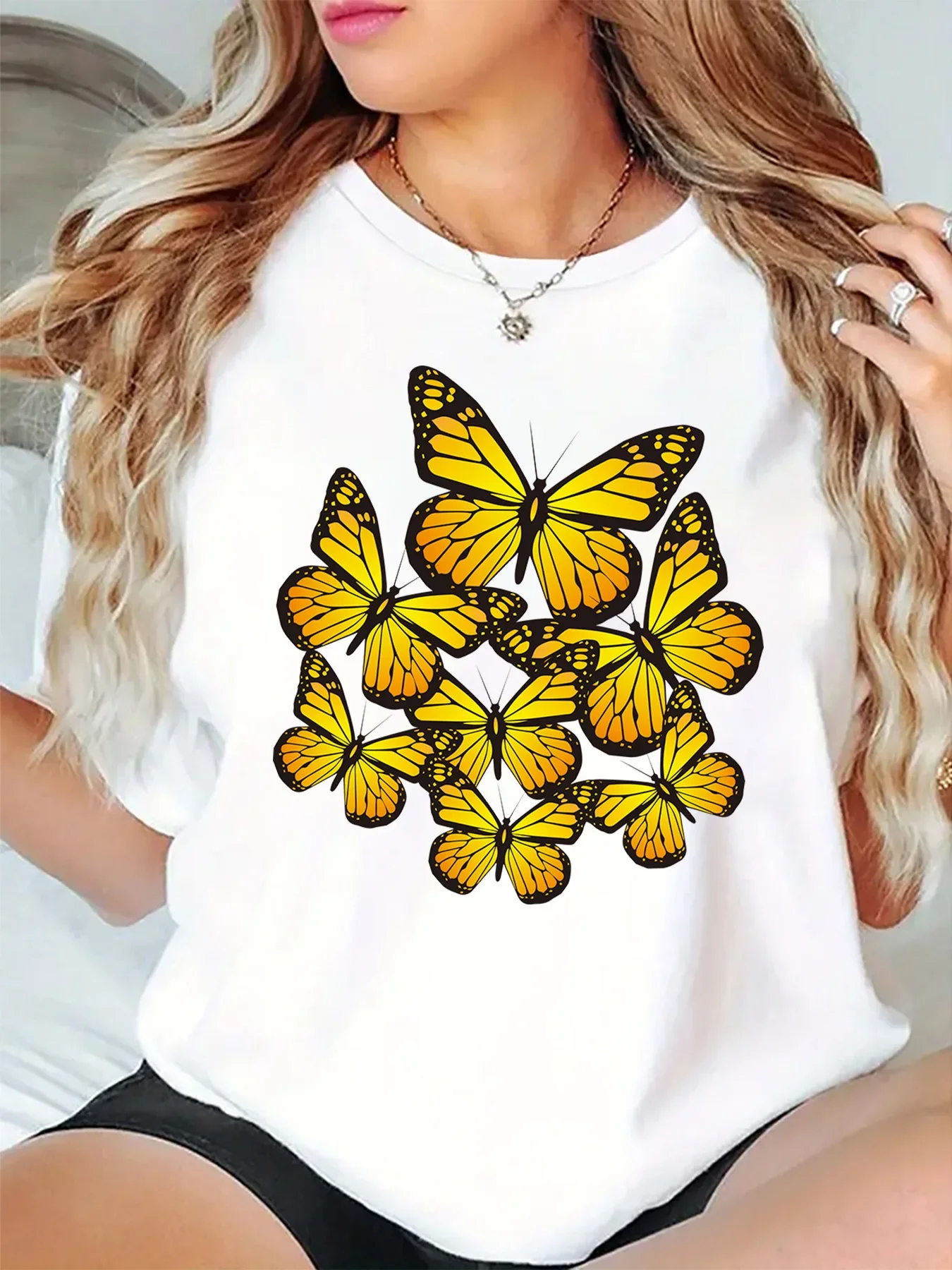 Cute Yellow Monarch Butterfly Cluster Bright Vintage Art Print Graphic Ladies T Shirt Short Sleeve Crew Neck Casual Tee Tops