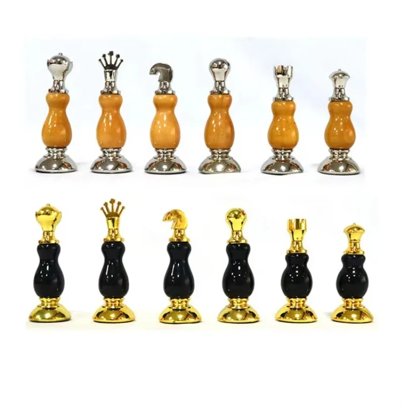 عرض ساخن لعام 2020 مجوهرات شطرنج مطلية بالذهب أو الفضة ألعاب شطرنج رومانية غير رسمية
