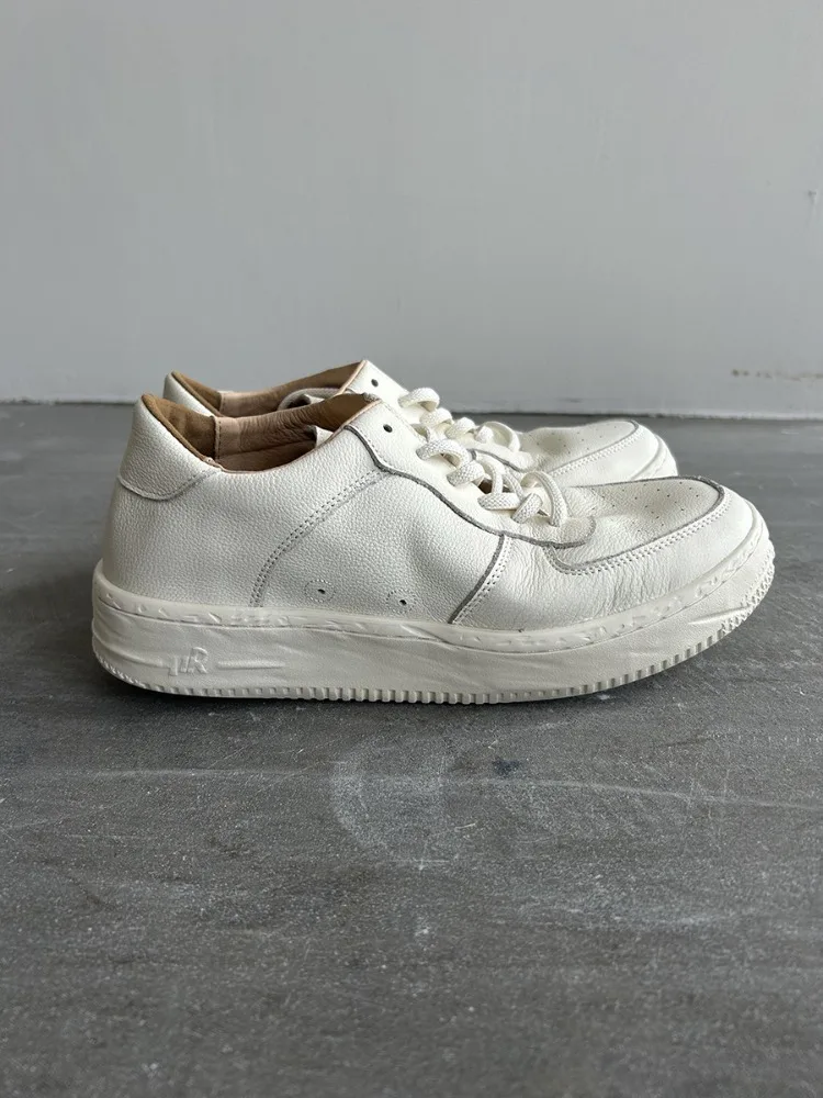 Thick-sole Genuine Leather White Shoes Men British Breathable Sneakers Casual Shoes Low-top Fashion Sports Skateboard Shoes