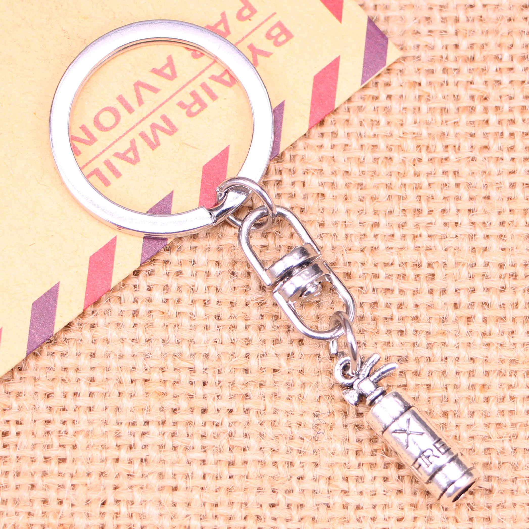 20pcs New Fashion Keychain 23x6x6mm Fire Extinguisher Fireman Pendants DIY Men Jewelry Car Key Chain Souvenir For Gift