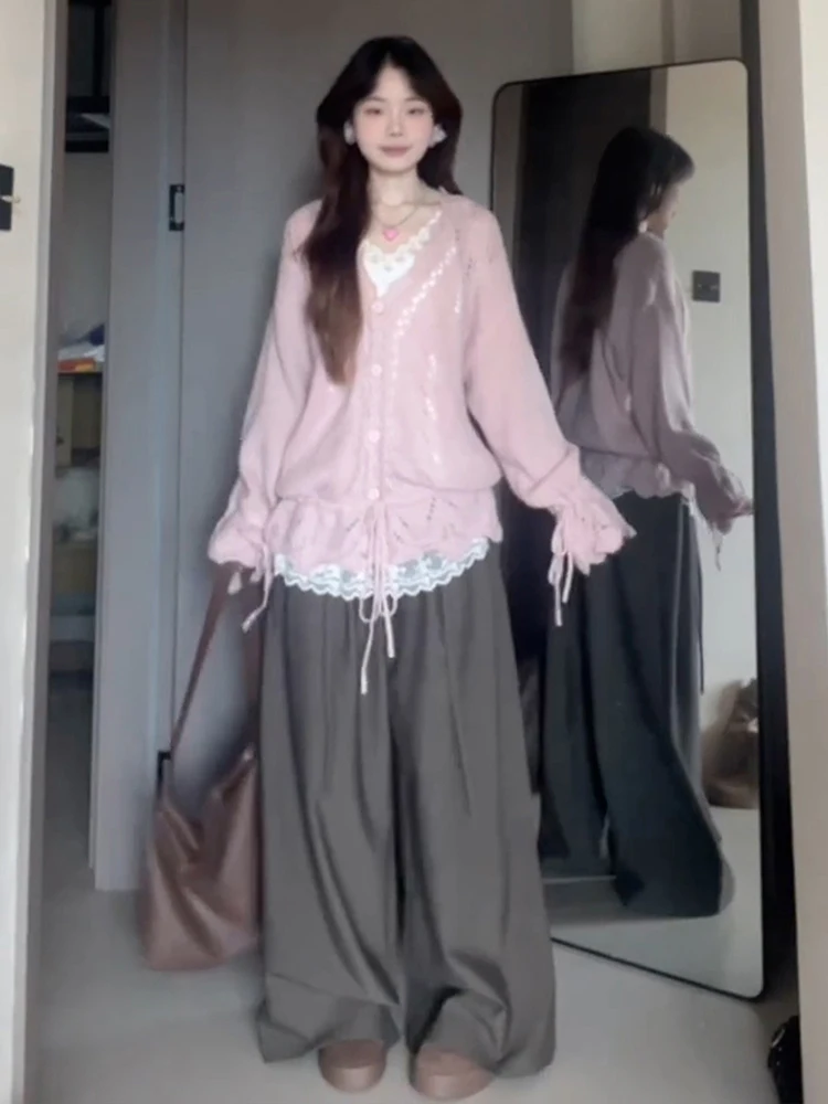 เสื้อคาร์ดิแกนถักลายดอกไม้สีม่วงอ่อน แขนยาว คอวี สำหรับผู้หญิง ฤดูใบไม้ร่วง 2025 รุ่นใหม่ สไตล์หวาน