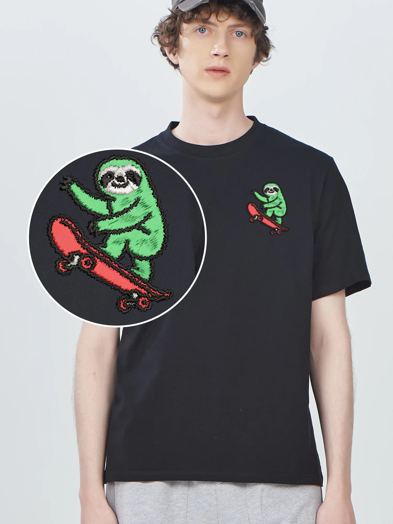 

Bear Skateboarding Embroidered Tshirts Unisex Women Men Oversized Cotton Comfortable Embroidery Shirts Casual Fashion Tops