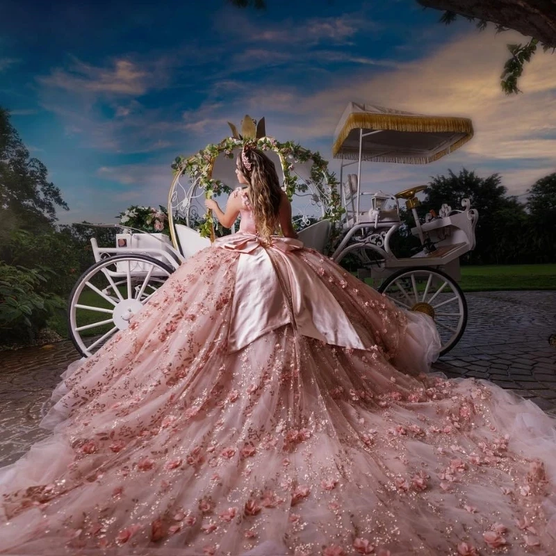 Vestido inchado fora do ombro para princesa Quinceanera, grânulos florais 3D, bata puxada com lantejoulas e cordões, rosa claro, 15 anos, 2024