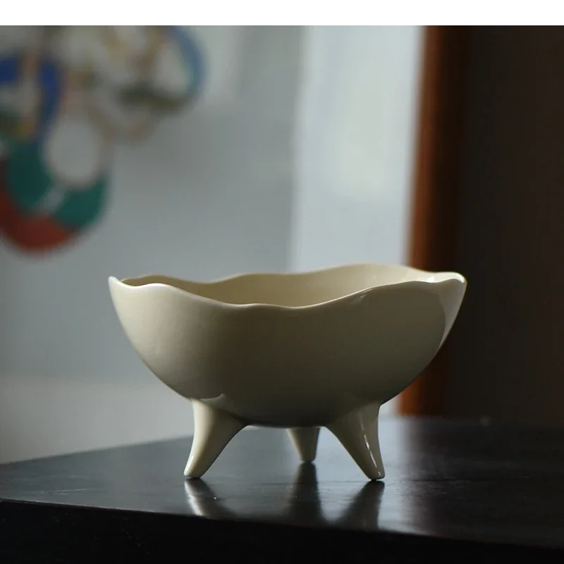 Ceramics Fruit Plate Refreshment Nut Dried Tray Home Three Legged Pastry Dessert Snack Candy Storage Containers