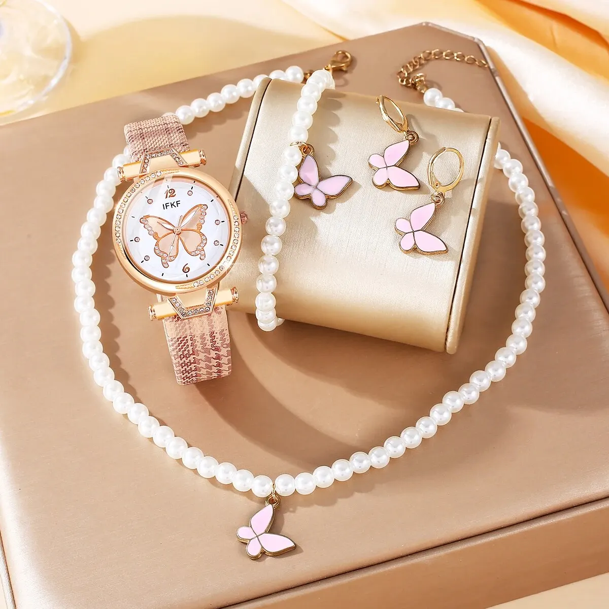 4Pcs Ladies Fashion Simple Trend Butterfly Digital Pointer Belt Quartz Watch Pearl Pink Butterfly Jewelry Set Christmas Gift