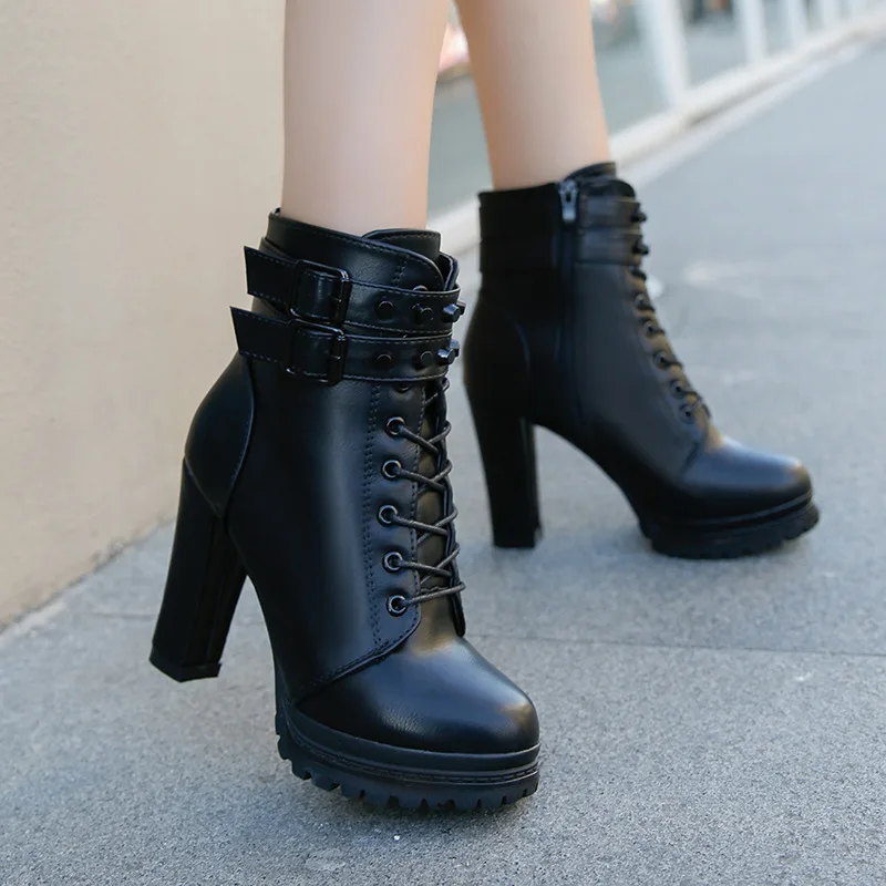 

Winter new style of European and American high-heeled fashion boots, thick-heeled riveted belt buckle side zipper short boots fo