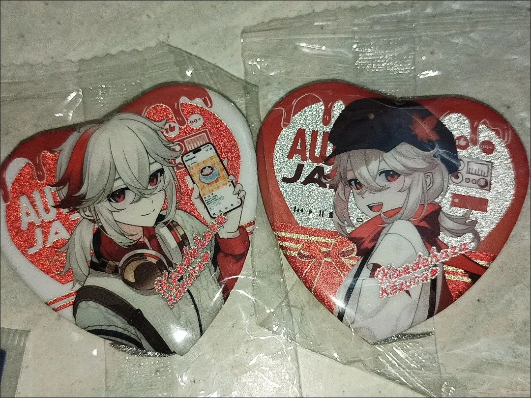 2 قطعة/المجموعة Genshin تأثير Kaedehara Kazuha شكل قلب شارة الليزر بروش دبوس تأثيري شارة الديكور هدية