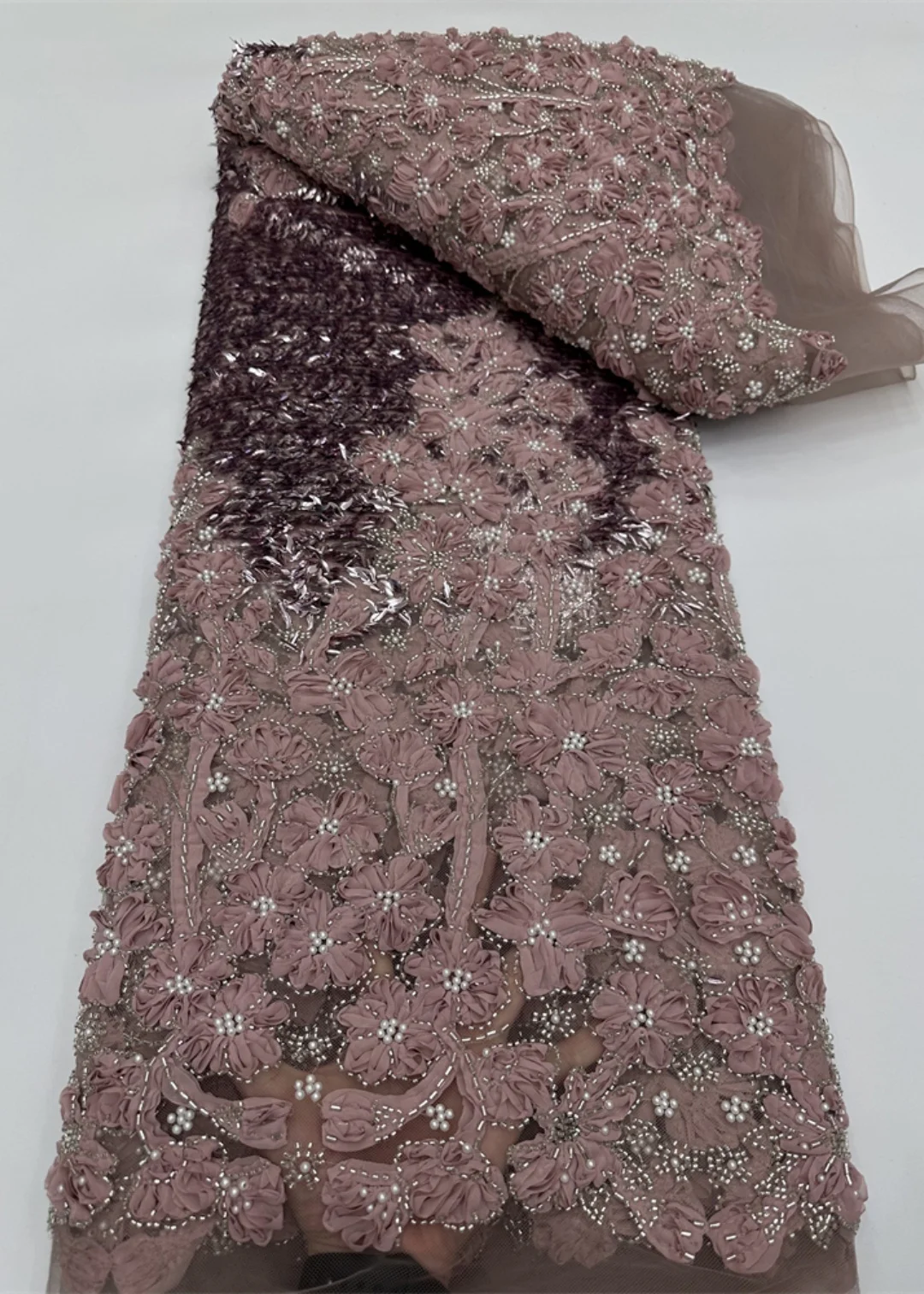 

Африканское французское кружево с тяжелыми пайетками и бисером, высококачественная ткань с 3D цветами, материал для свадебной вышивки в нигерийском стиле для жениха, 2026 год