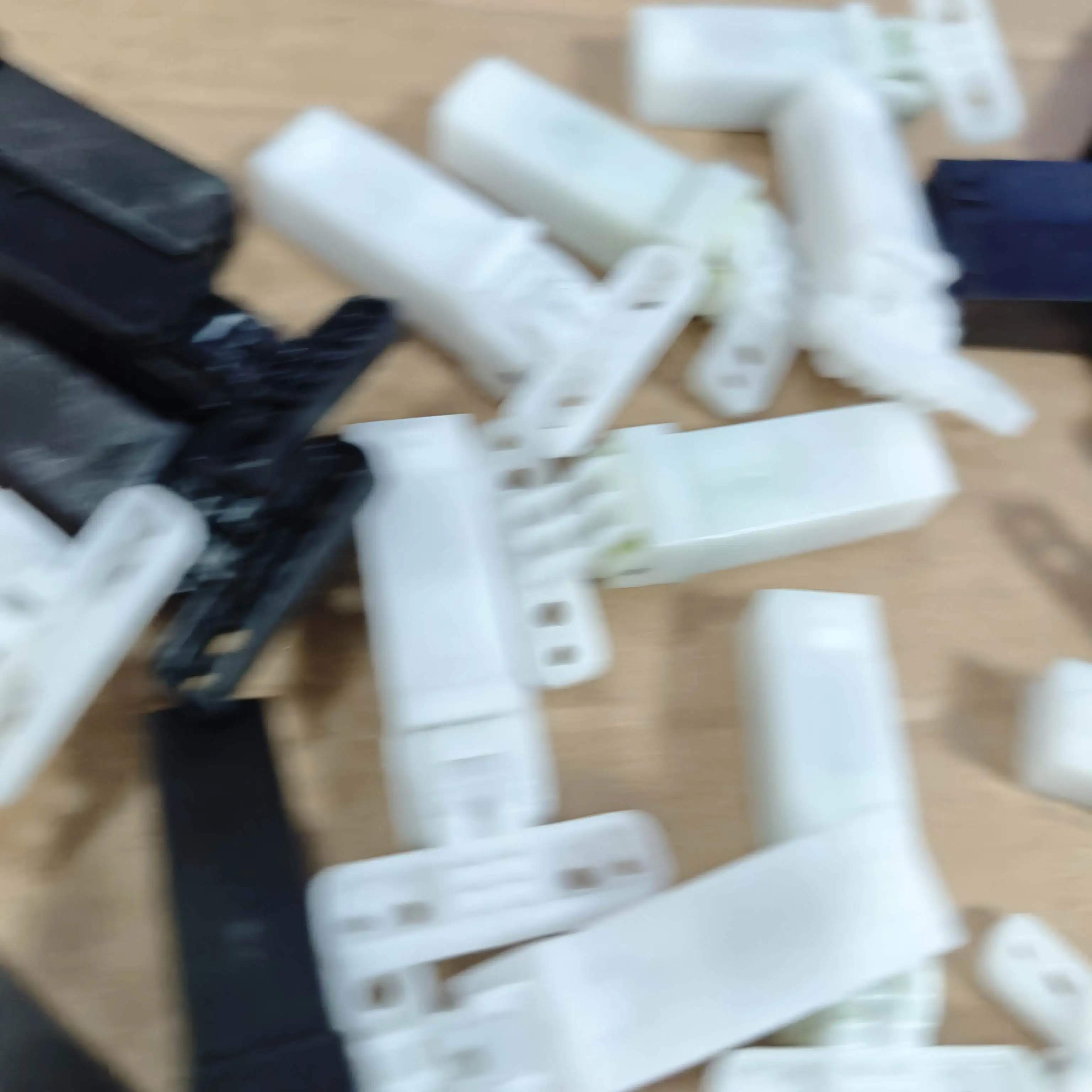 

2X ADF Hinge for Samsung SCX 3205 3400 3405 4600 4623 4726 4727 4728 4729 4833 4835 CLX 3170 3175 3185 3305 4175 4195 6260 3306