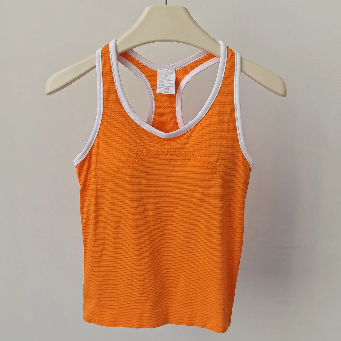 All-in-One Yoga-Wear I-förmige Weste für Damen Julong Stoßfeste Atmungsaktive Lauf- und Fitnessbekleidung Sportliche Schlankmachende Ärmellose Weste – Detail 3