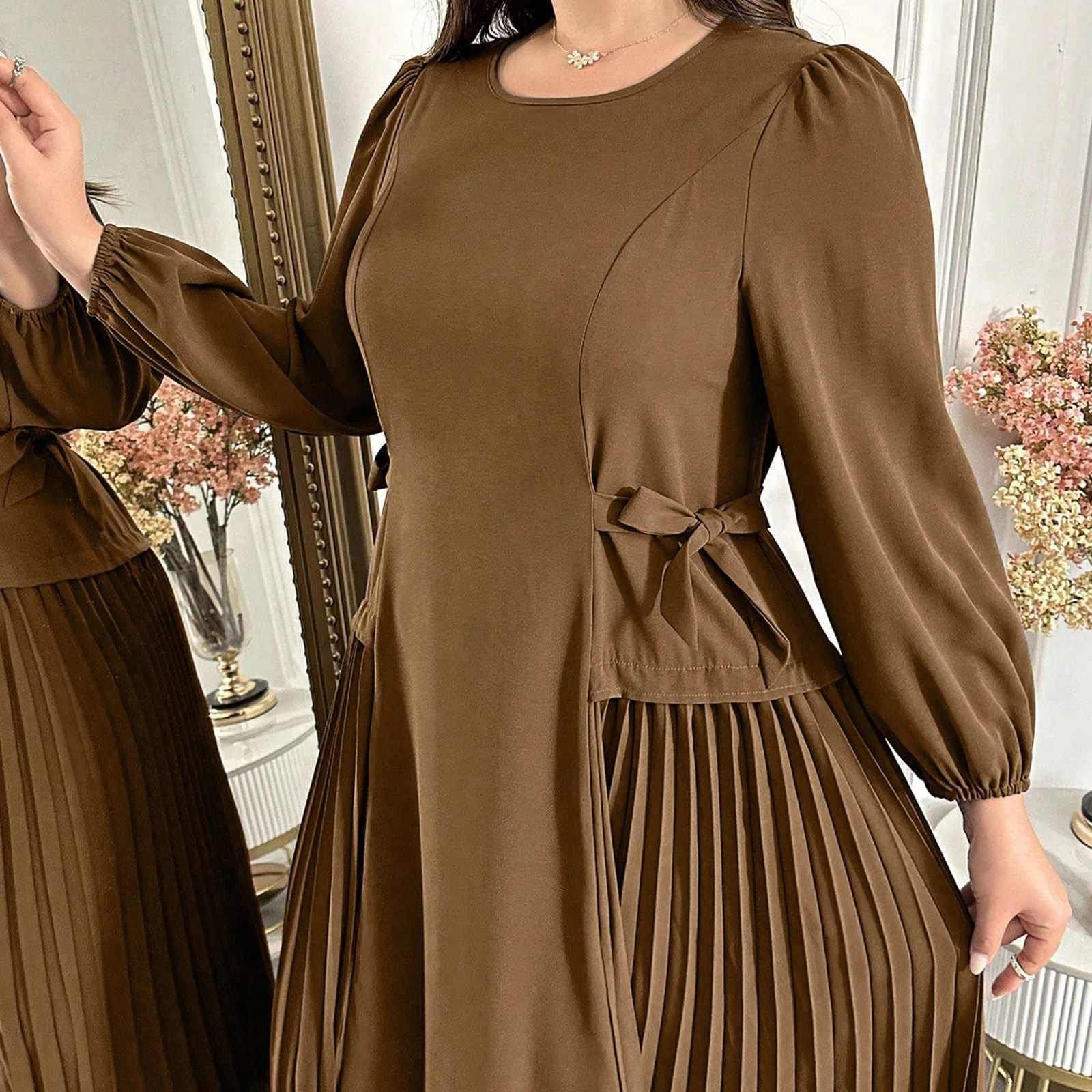 

2026 Весеннее женское струящееся платье больших размеров с длинным рукавом и круглым вырезом, однотонное плиссированное платье с бантом по бокам 4XL, свободные платья большого размера