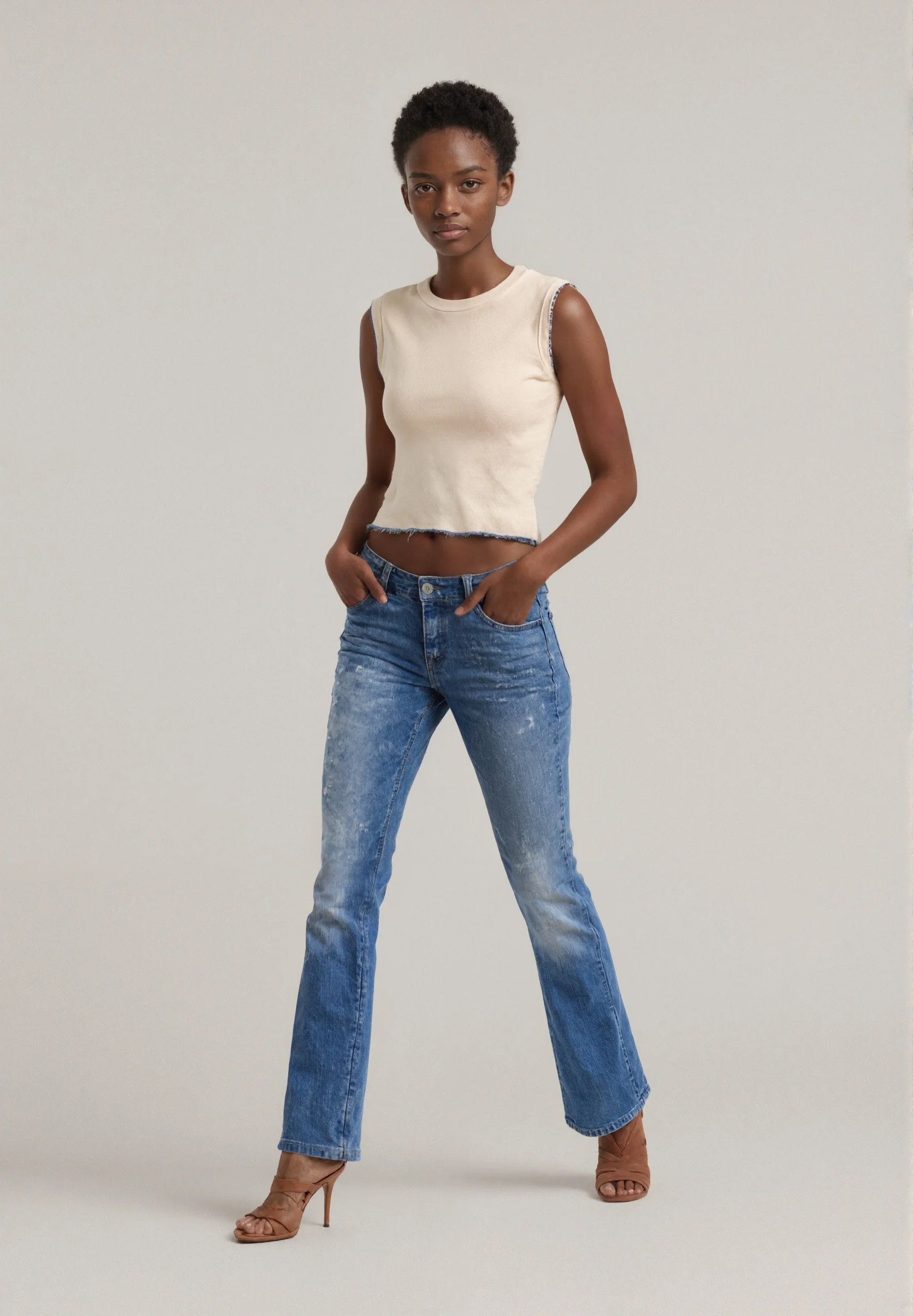 2025年トレンド レディース ハイウエスト スリム フレア ジーンズ ライトブルー グラデーション ウォッシュ ヴィンテージ ストレッチ デニムパンツ カジュアル ストリートウェア