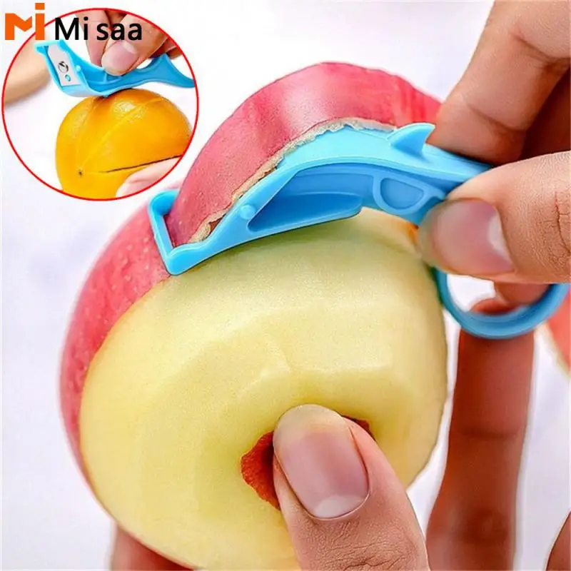 Manual Peirer Easy To Peel Off Portable Small Size Fruit And Vegetable Tools Stainless Steel Peeling Machine Blade Sharp