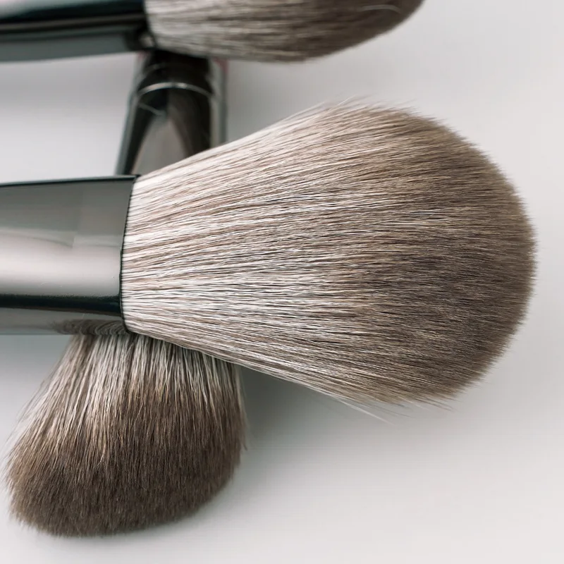 Set di pennelli per trucco professionale super morbidi da 12 pezzi per fondotinta, fard in polvere, kit di strumenti per trucco cosmetico per il viso