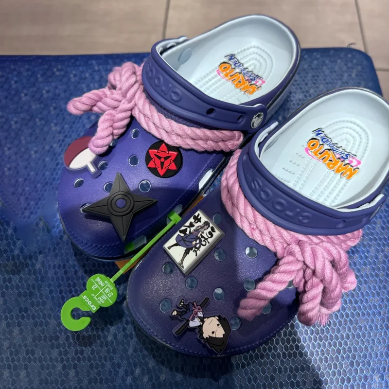 Figurka Akcji Sasuke z Limitowanej Edycji Butów Nowa Para Oddychająca Kreskówka Lokalny Magazyn Dekoracja na Biurko Dla Fanów Anime