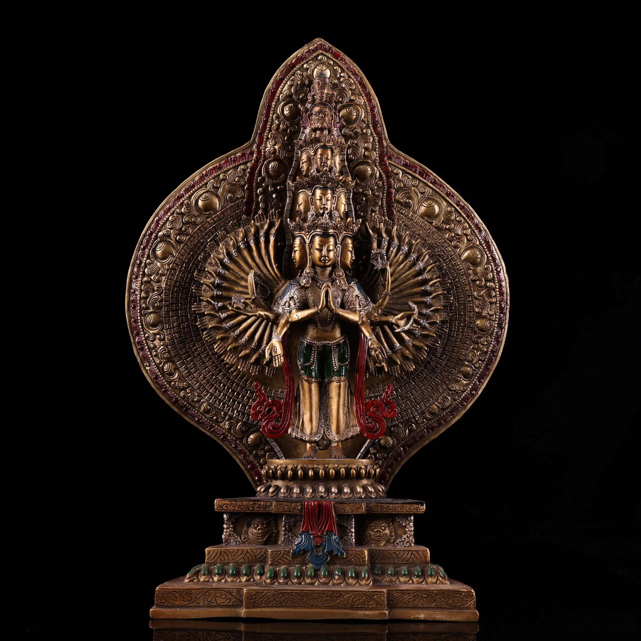 Tibetan brass gilt painted face thousand hands Guanyin Bodhisattva Tara Home Buddhist Hall incense case ornaments 39cm