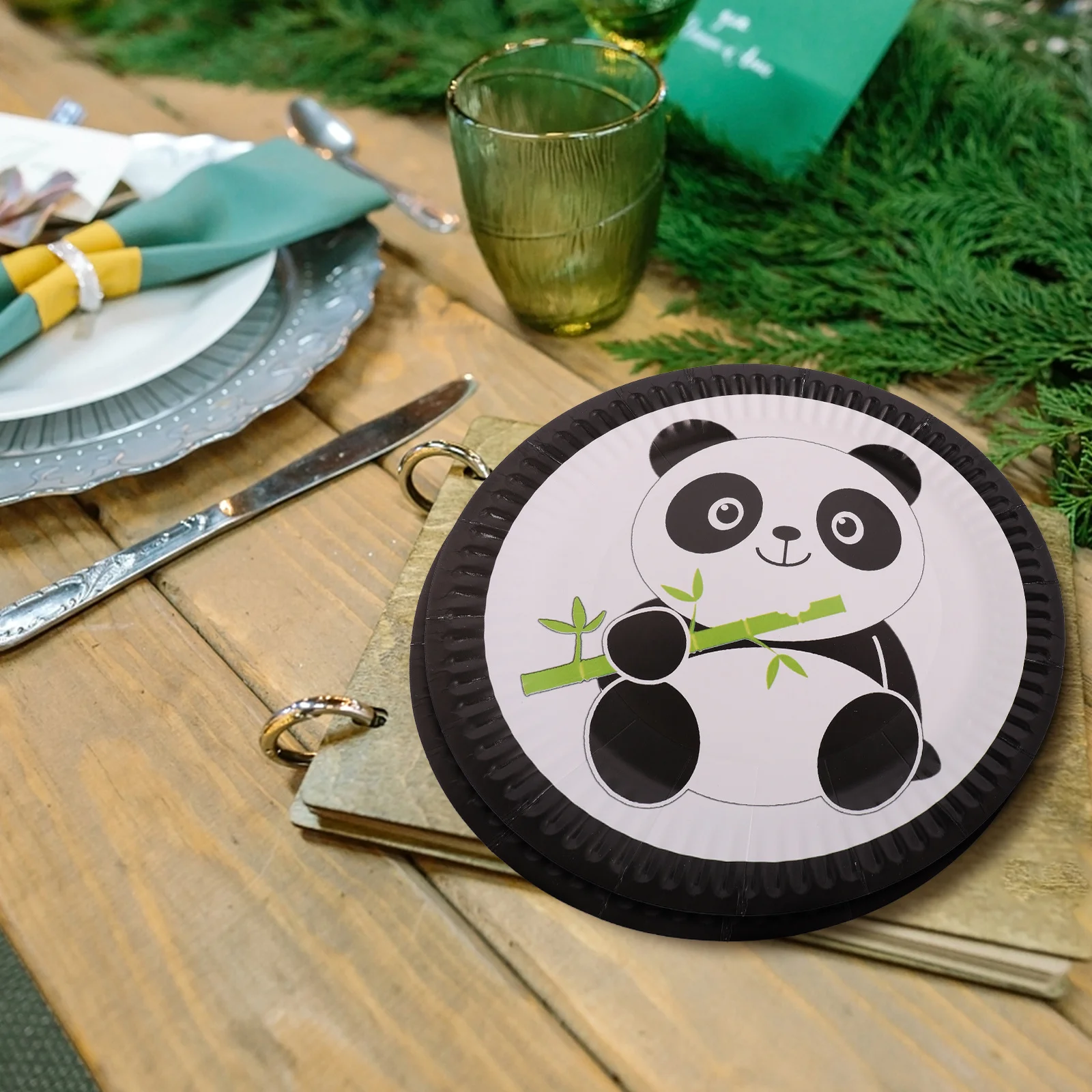 

1 set Panda Disposable Tableware Set Round Smooth Paper Plates Cups For Birthday Party Picnic Dessert Event Cartoon Party