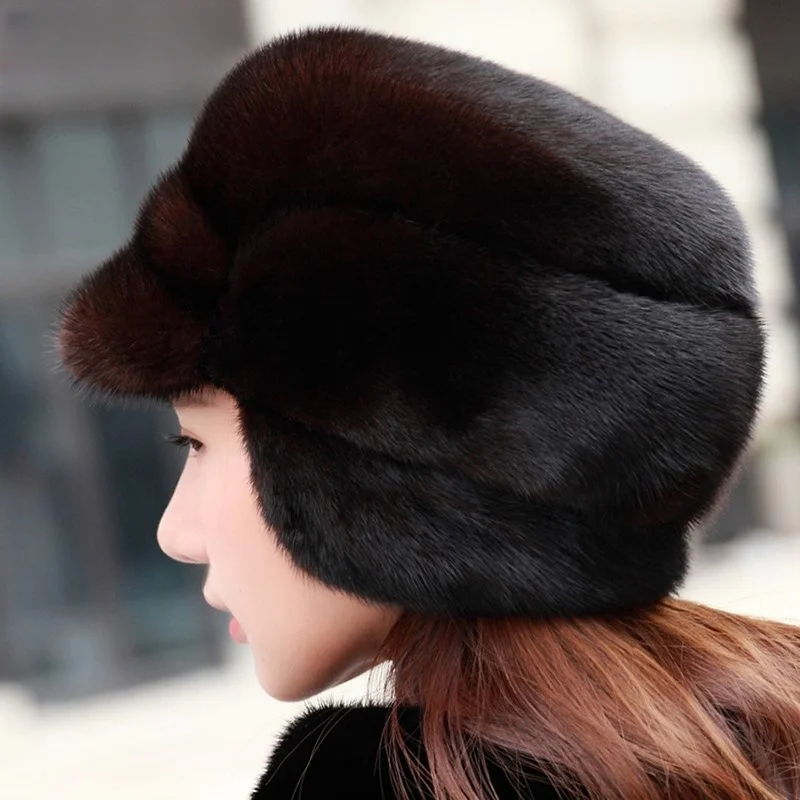 

Women's middle aged baseball flat top leather day thickened warm fur outdoor hat