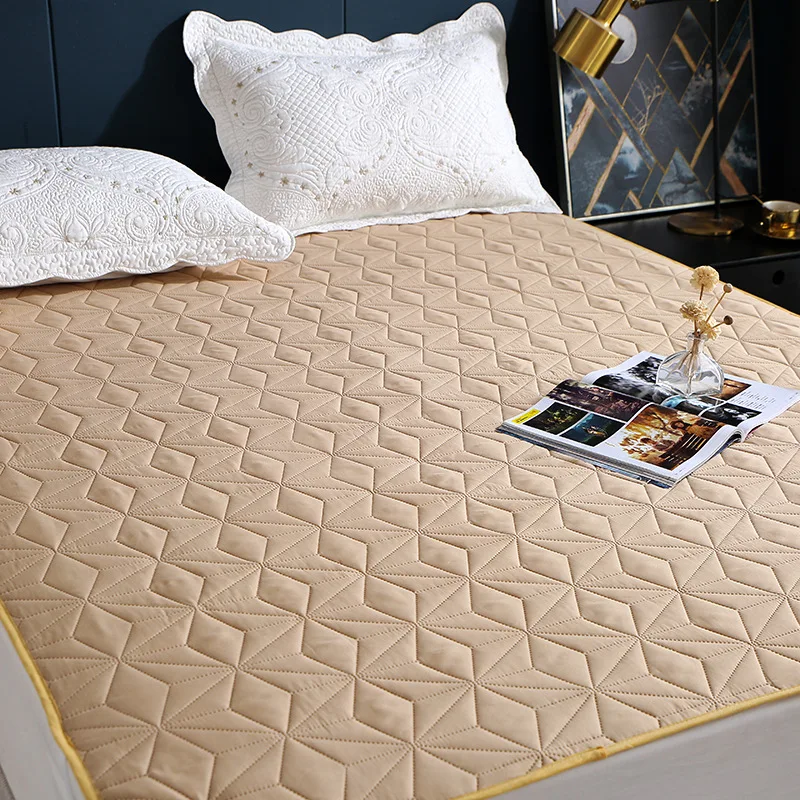 Four-season Cotton-added Waterproof Diaper Mattress Pads for Wetting Cession, Suitable for Children's Mattresses,
