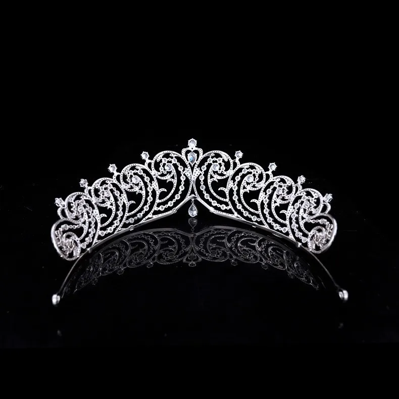 2025 Vintage Elegant Palace Style Crown Charming Sparkle Jewelry Women Stereo Tiara Dress Decoration Wedding Holiday Gift H-70