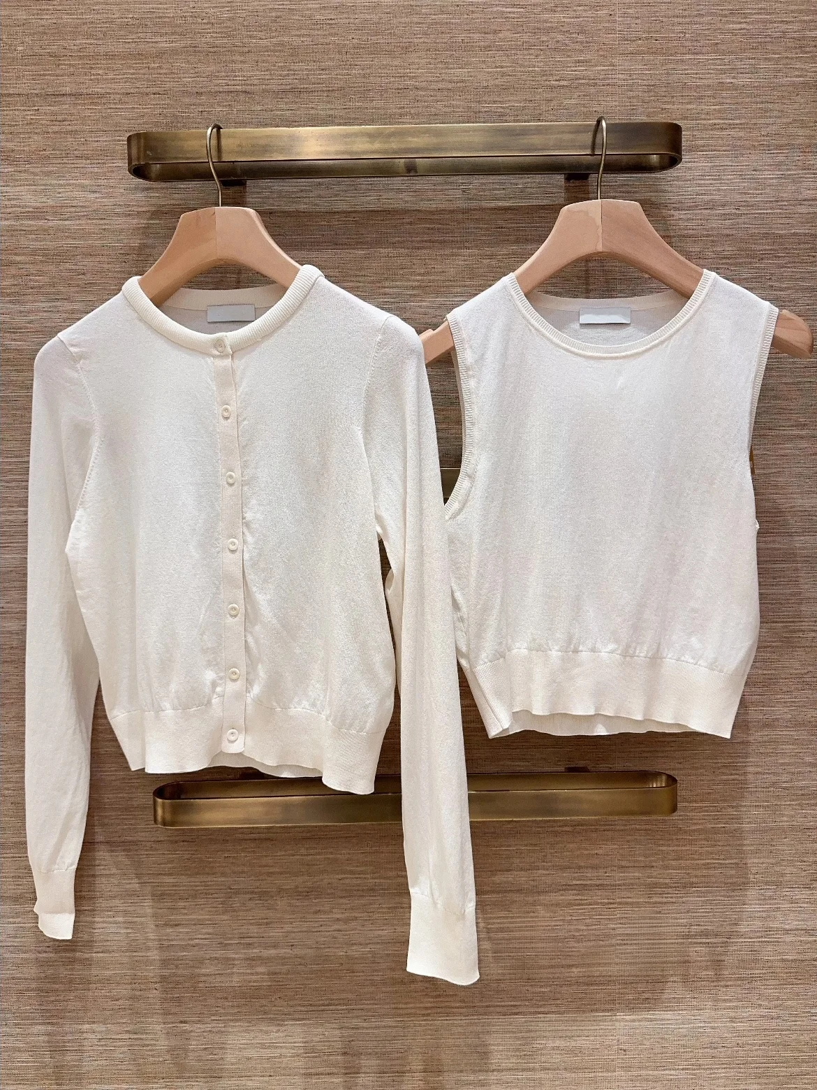 

HEIDD Classic Color round Ne Svel Knitted Vest Early Spring Faion Women's Set Ele Sle Long Sve round...