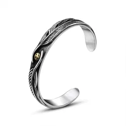 New Fashion Trend Delicate Embossed Feather Shape Ladies Birthday Gift Bracelet Jewelry Anniversary Street Niche Party Jewelry