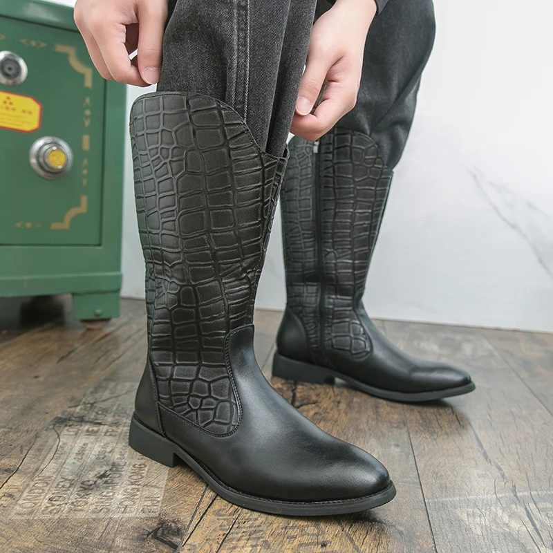 

Men Retro Western Cowboy Boots High Top Knee High Pointed Toe Platform Thick Sole Leather Riding Boots Casual Outdoor Non-Slip