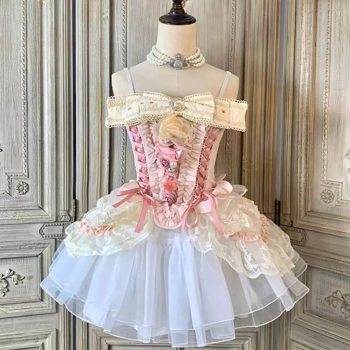 French Elegant Corset Suit Women Bow Tie Sexy Lace Tube Top White Shorts Two Piece Casual Fashion Summer Female Two Piece Set