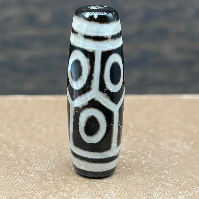 

Collection of Three Nine Eyes Tibetan Old Agate Dzi Beads Agate Buddha Beads for Men and Women Genuine Jade Raw Stone Pendant Ne
