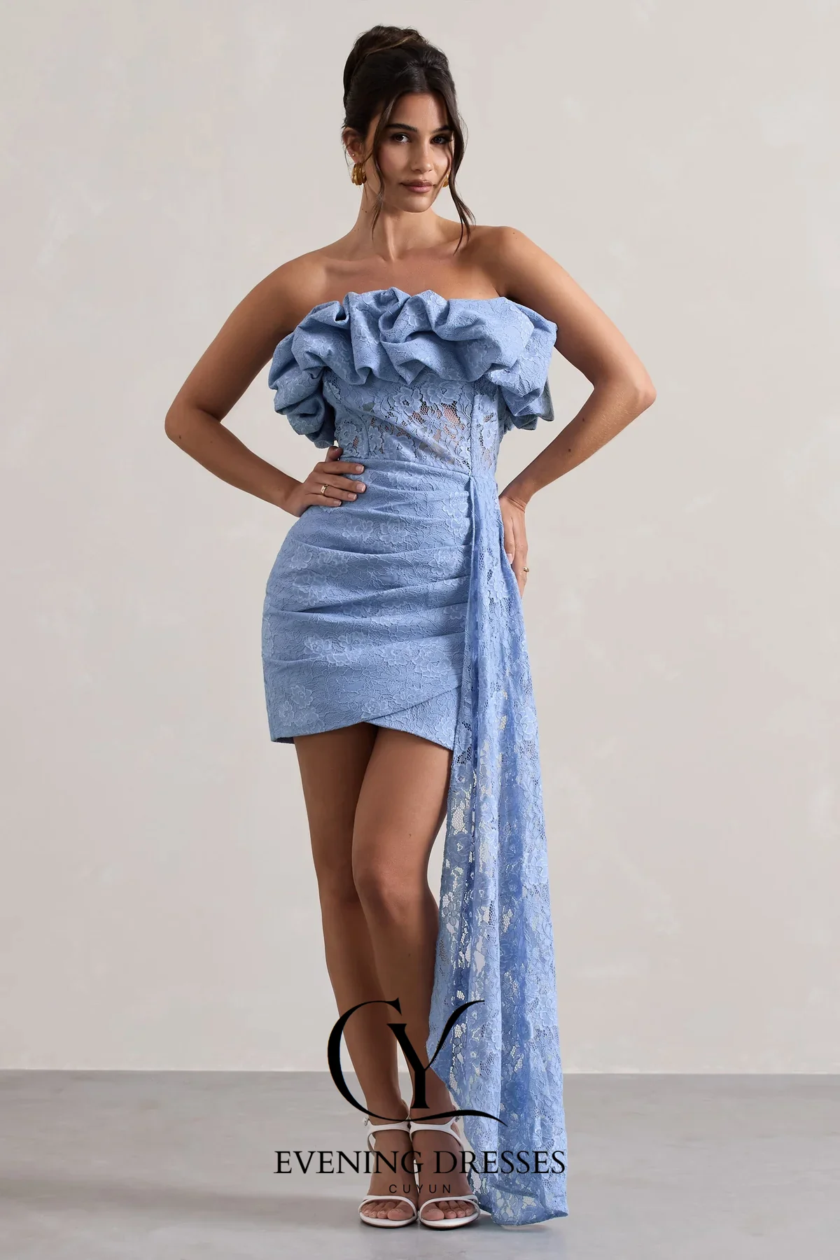 فستان CUYUN الأزرق للنساء لحفلات أعياد الميلاد الصغيرة مطوي بدون حمالات فستان حفلات مخصص قصير لحفلات العودة للوطن فستان كوكتيل