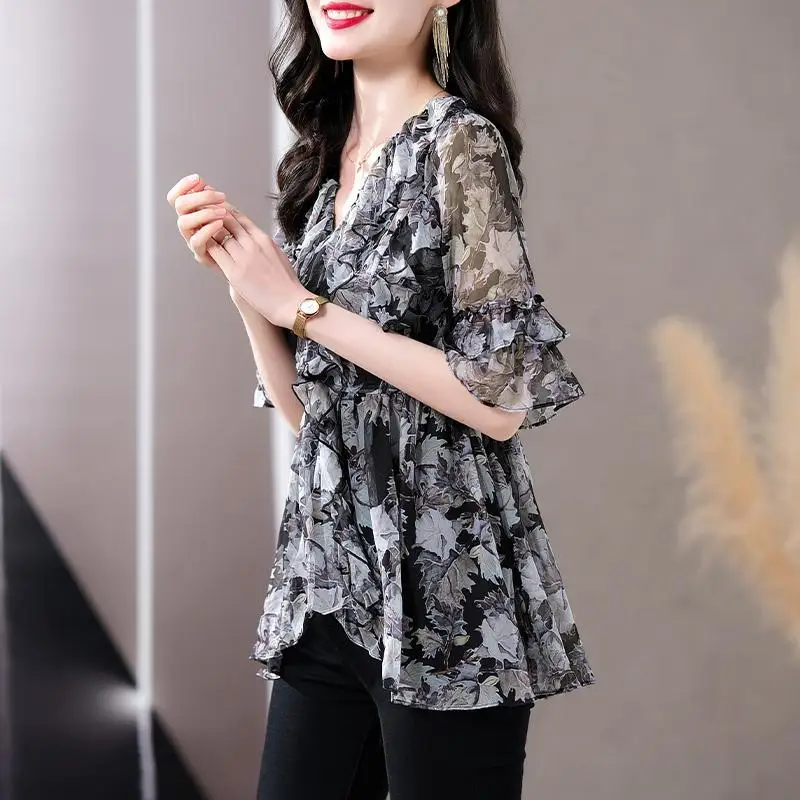 Summer Elegant Fashion Office Lady All Match Shirt Women Gradient Chinese Style Floral V Neck Half Sleeve Ruffles Printed Top